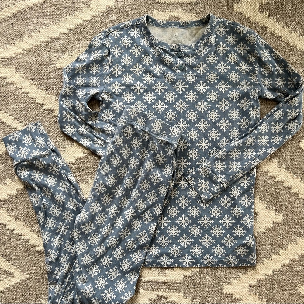 Gap Kids Snowflake Pattern Kids Pajamas